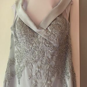 Mon Tage by Mon Cheri beaded formal dress size 16 grey with short train